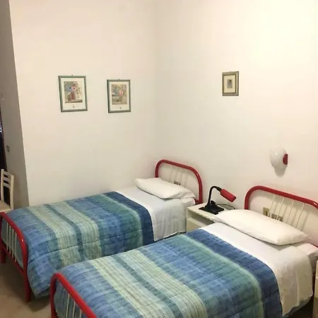 Hotel Apollo 17